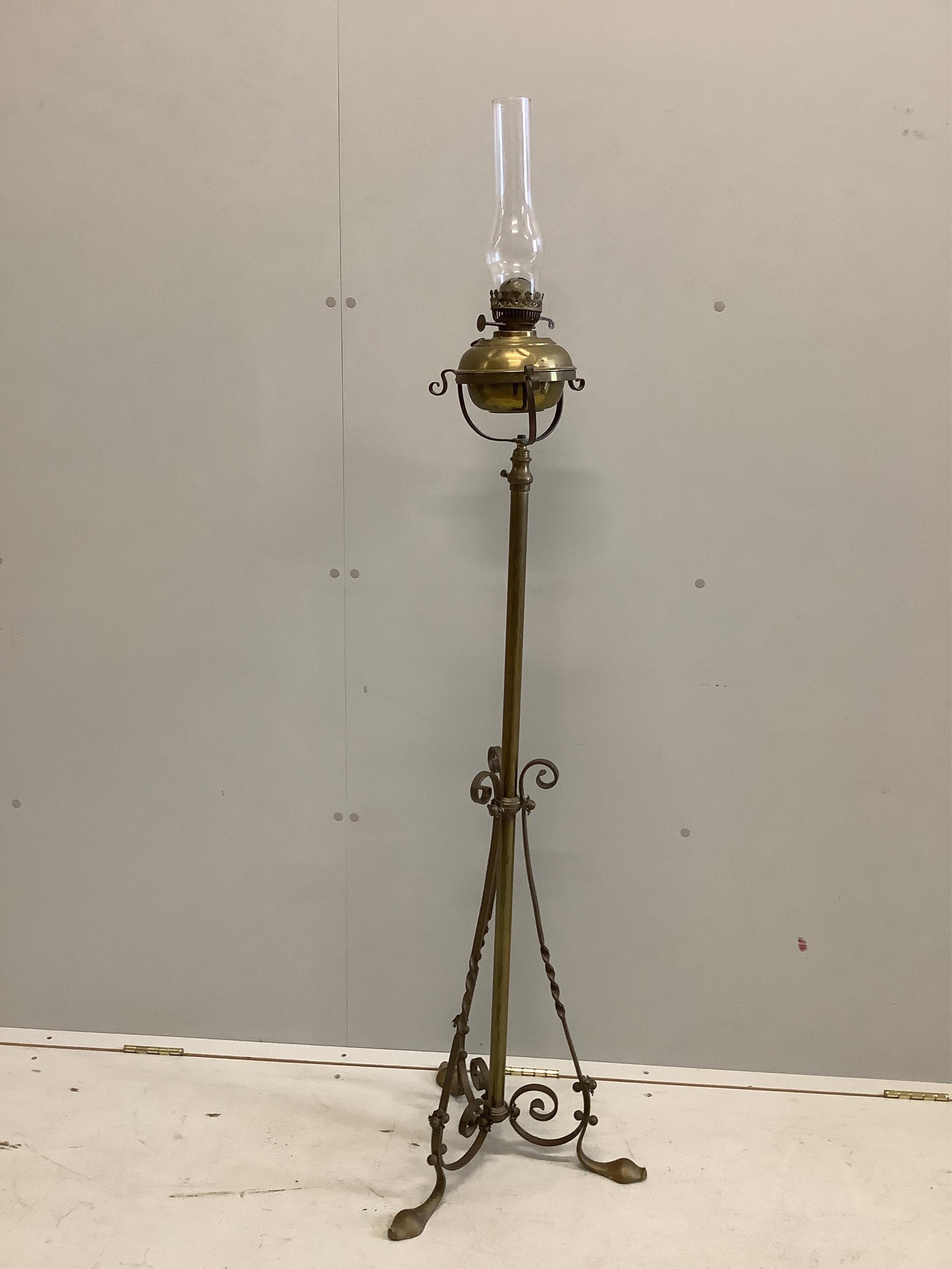 An Edwardian brass telescopic oil lamp standard. Condition - fair